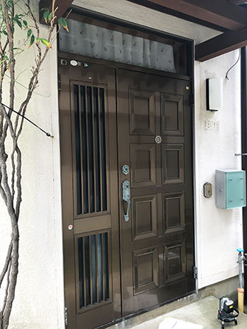 玄関ドア取替前